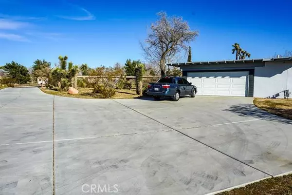 Apple Valley, CA 92307,15090 Pocahantas ST