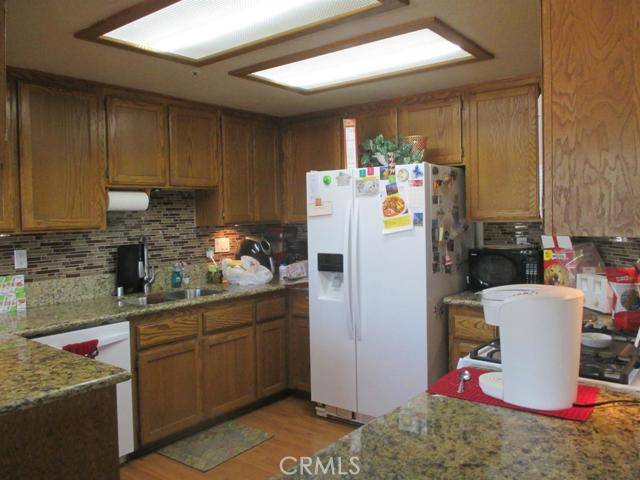 Oak Hills, CA 92344,10174 Barker RD