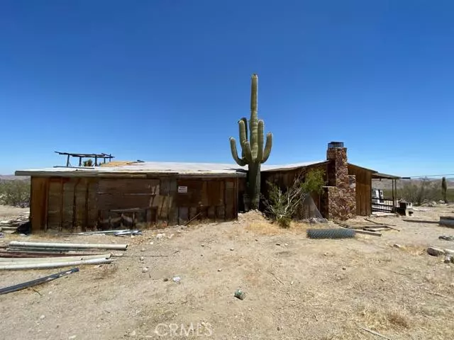 7524 Crystal Creek RD, Lucerne Valley, CA 92356