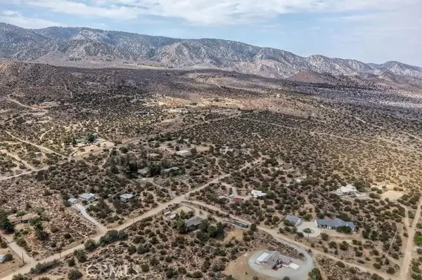 Pinon Hills, CA 92372,516 Mesquite RD