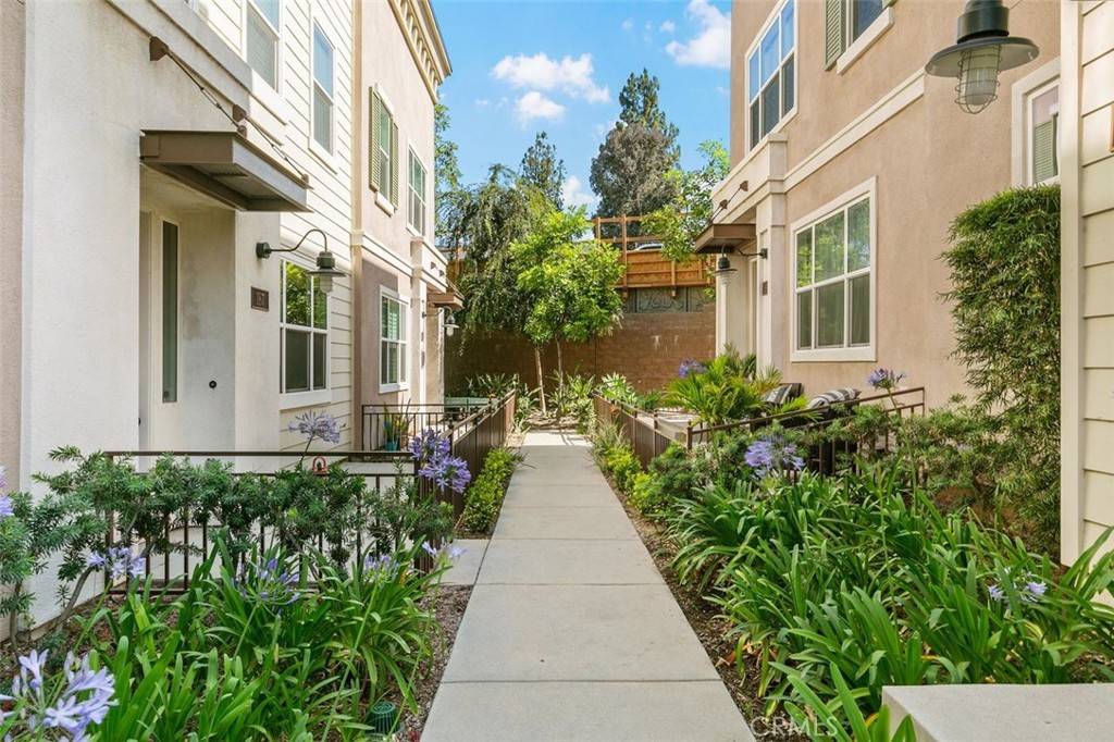 187 E Commercial ST, San Dimas, CA 91773
