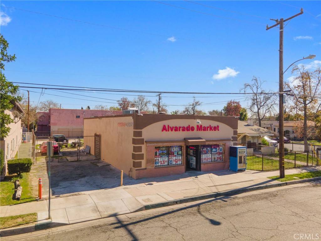 Montebello, CA 90640,140 S 5th ST