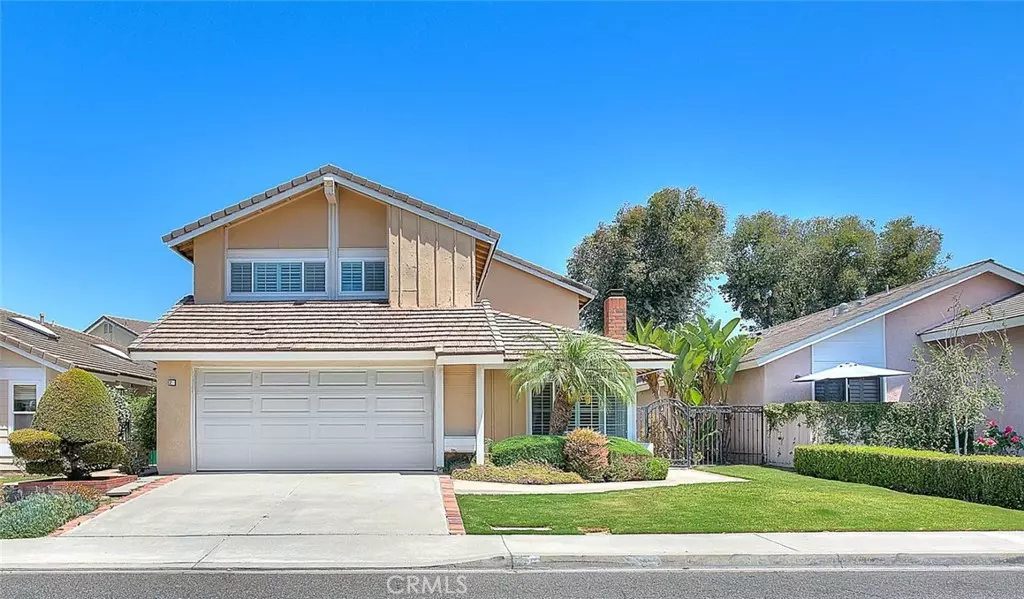 Irvine, CA 92604,27 Redhawk