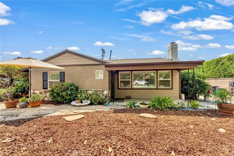 526 W Ada AVE, Glendora, CA 91741