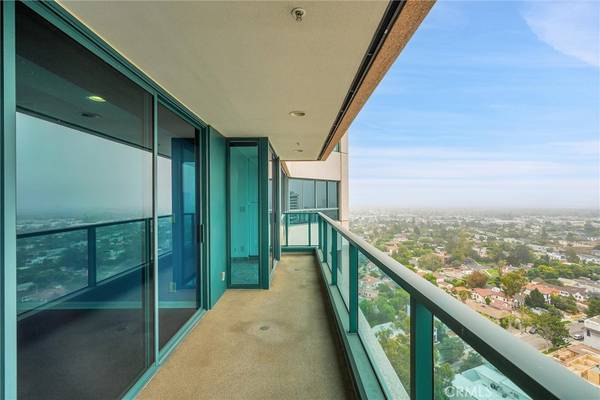 10490 Wilshire BLVD #1802, Los Angeles, CA 90024