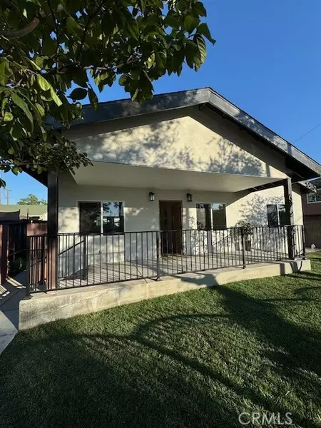 932 N McKeever Ave, Azusa, CA 91702