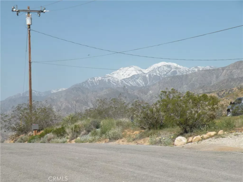 Yucca Valley, CA 92284,54595 Navajo Trail