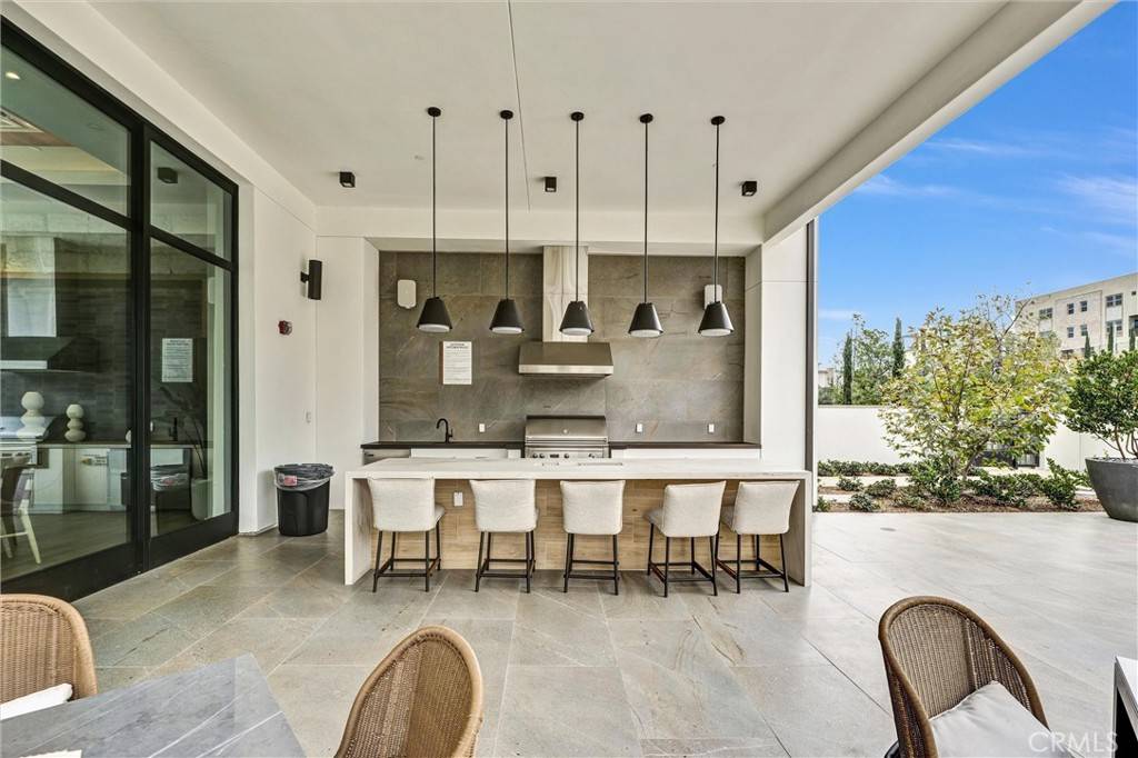 Montebello, CA 90640,1155 Poppy CT