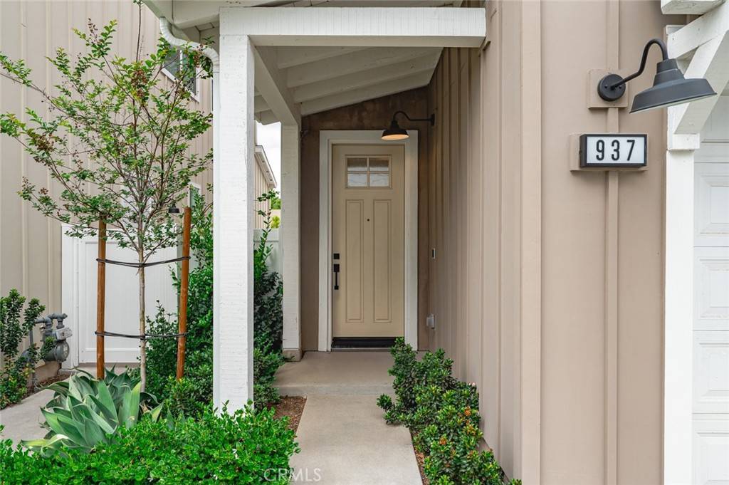 Glendora, CA 91740,937 E Wonder Lane