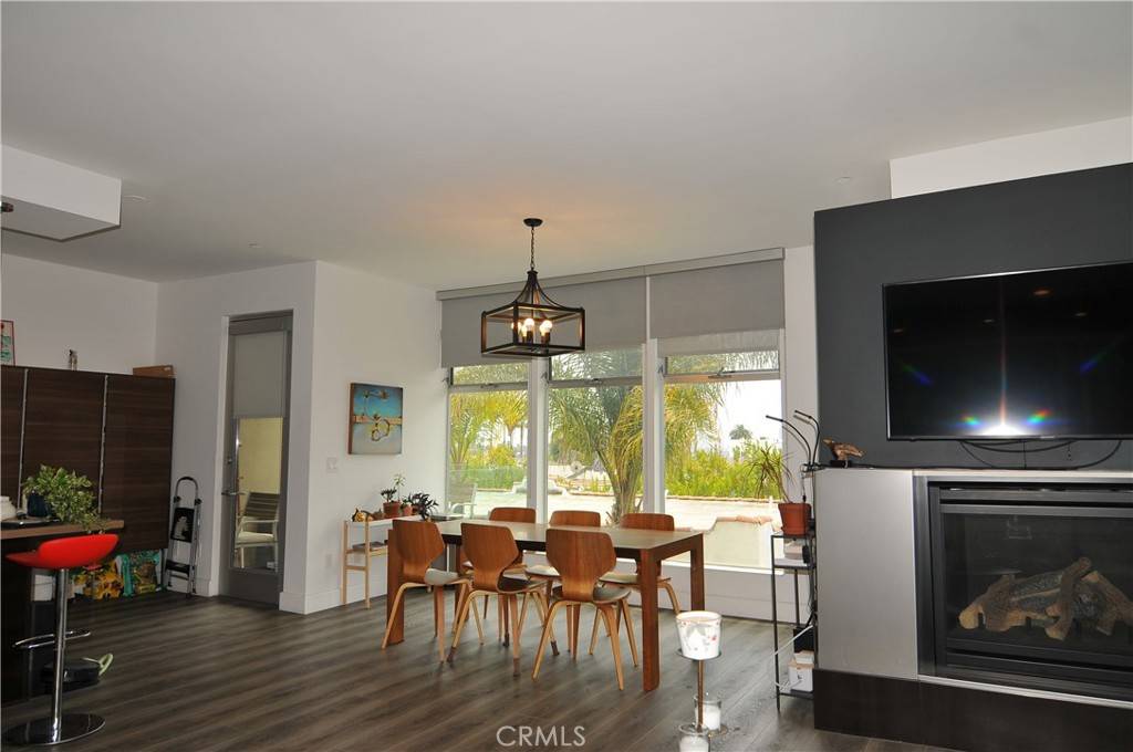 West Hollywood, CA 90046,1250 N Harper AVE #413