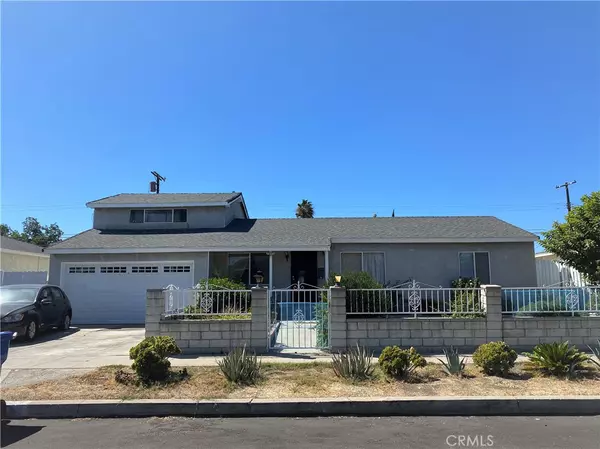 8801 Hazeltine AVE, Panorama City, CA 91402