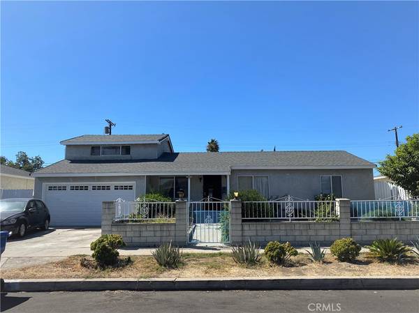 8801 Hazeltine AVE, Panorama City, CA 91402