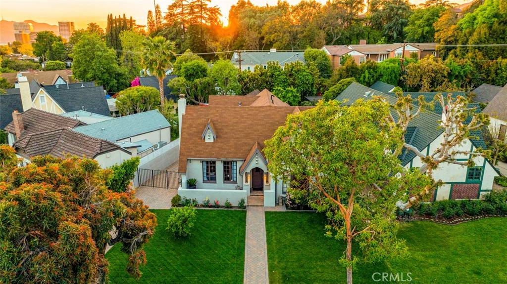 Glendale, CA 91207,1105 Viscano DR