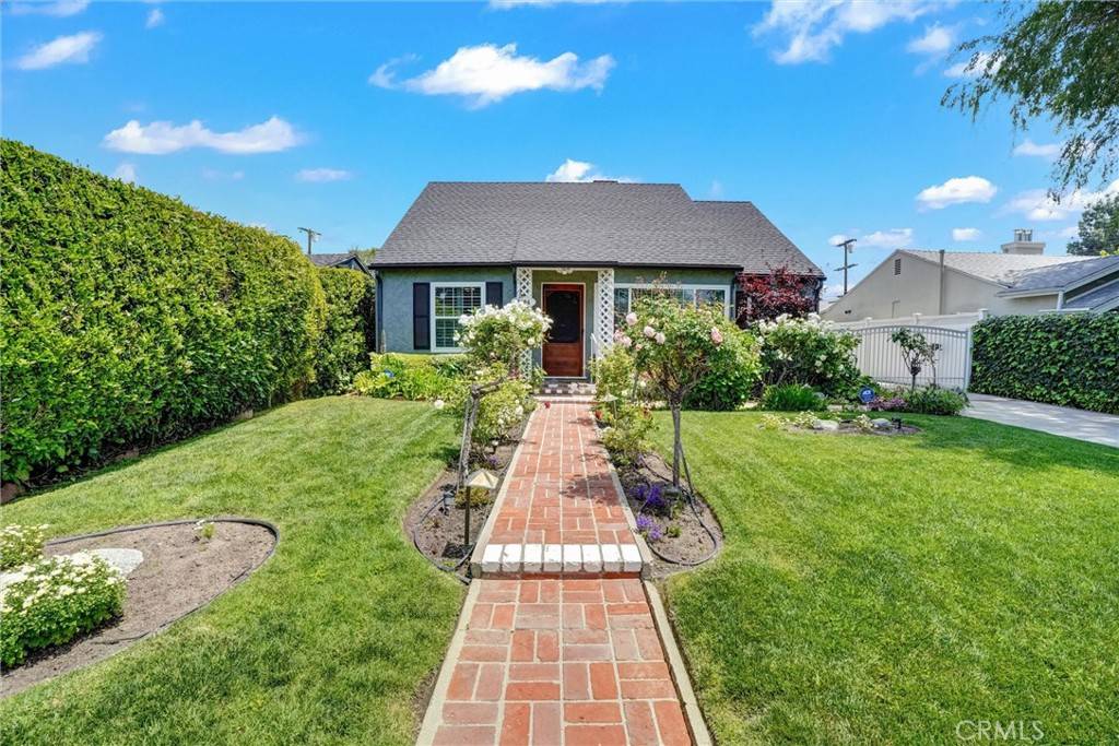 5634 Saint Clair AVE, Valley Village, CA 91607
