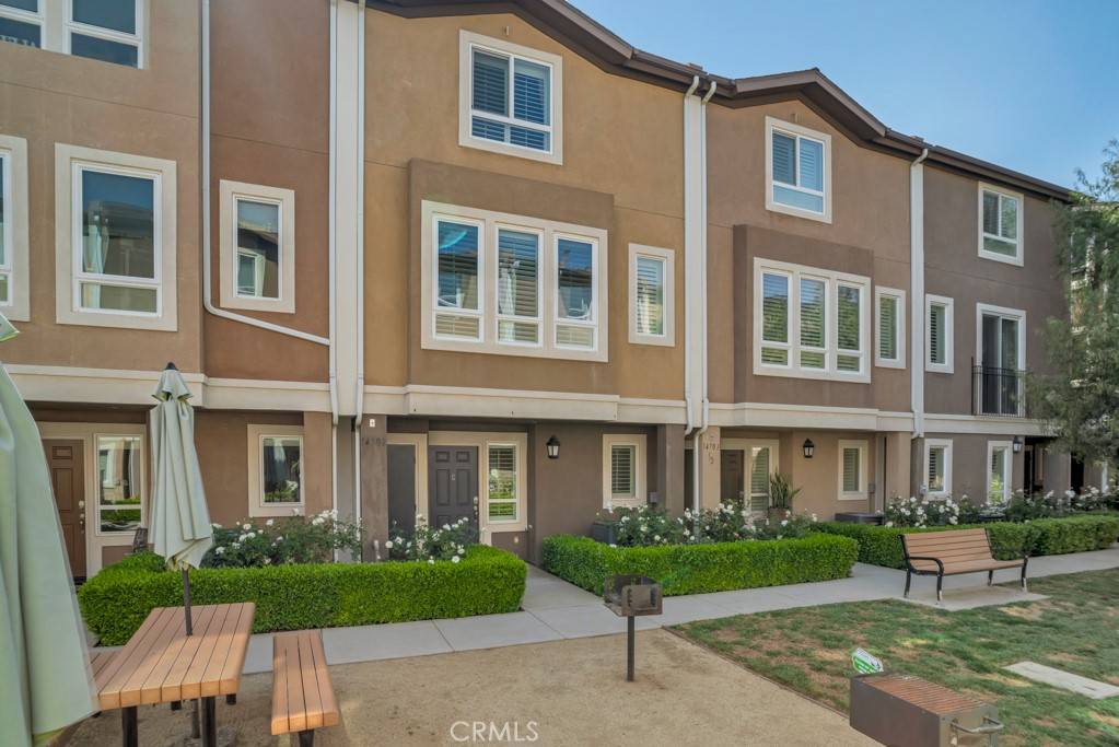 Van Nuys, CA 91405,14703 Sherman WAY
