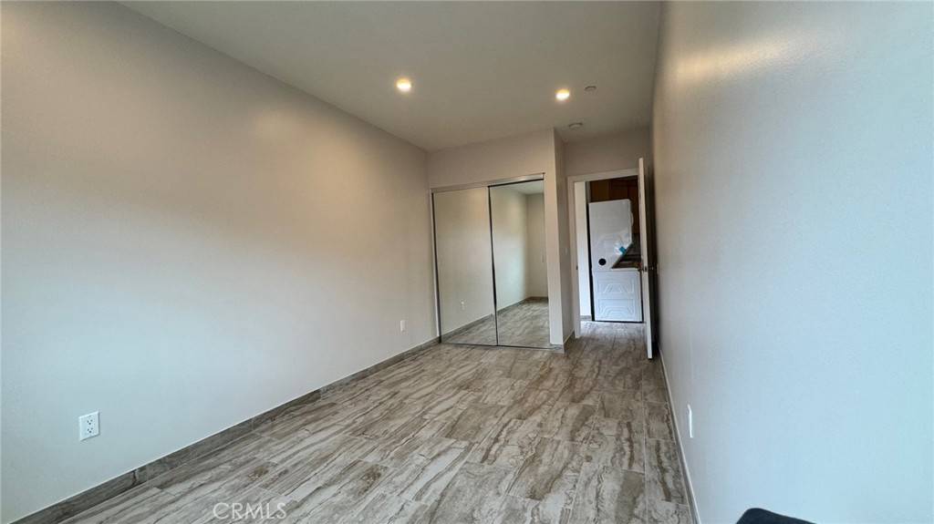 Sunland, CA 91040,9137 W Foothill BLVD