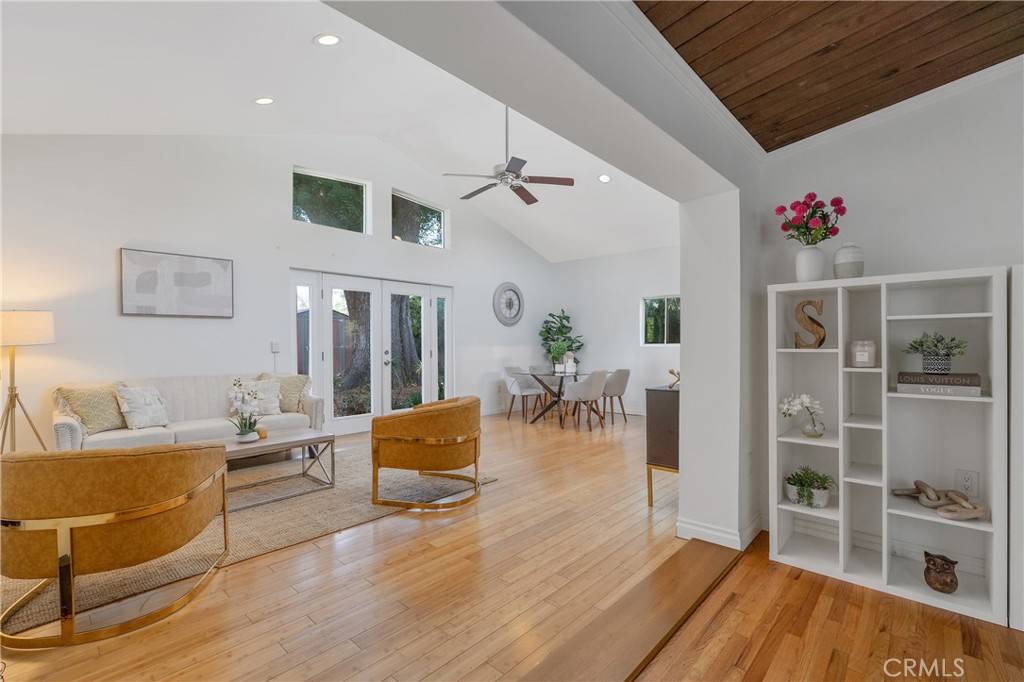 8521 Ranchito AVE, Panorama City, CA 91402