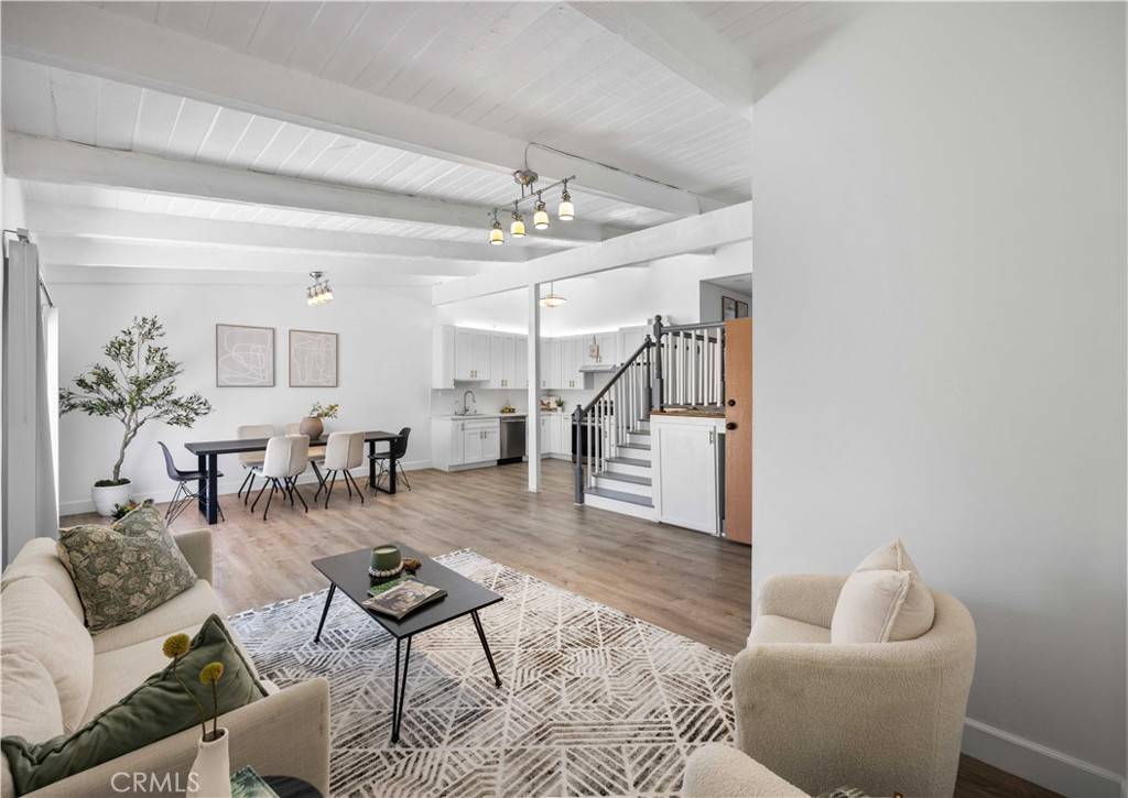 Panorama City, CA 91402,7924 Woodman AVE #20