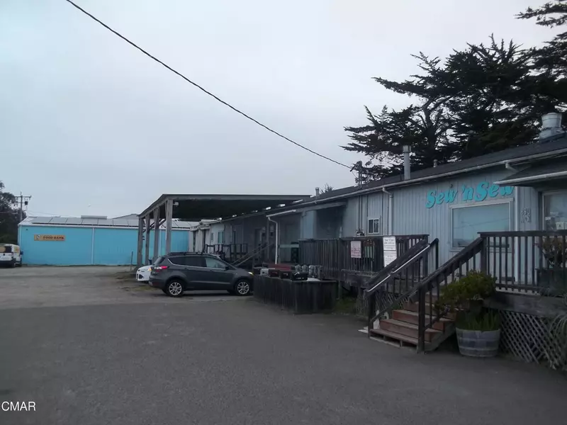 890 900 N Franklin ST, Fort Bragg, CA 95437