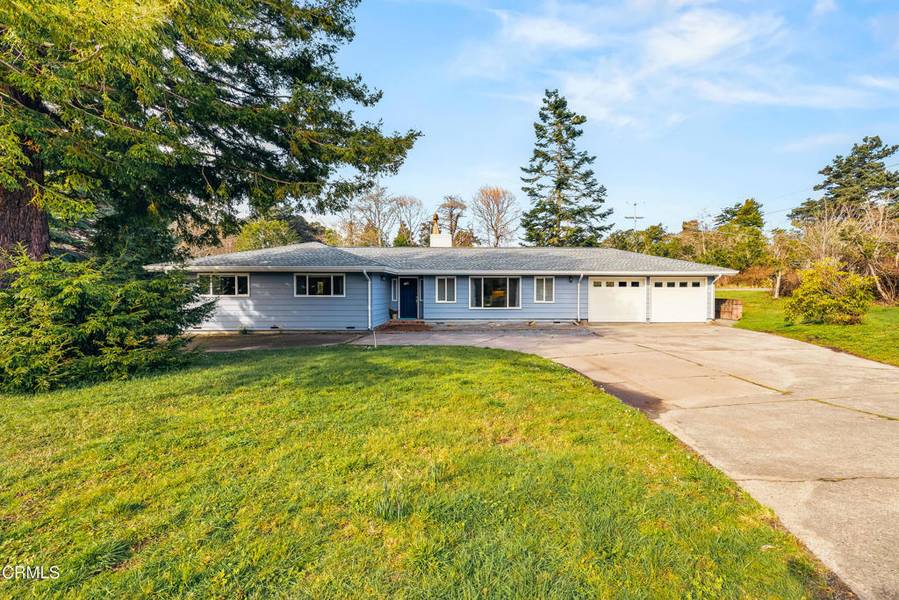 32900 Gibney LN, Fort Bragg, CA 95437