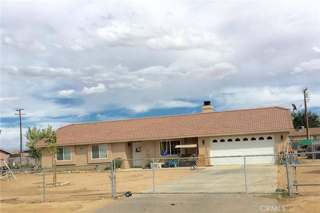 10849 Nambe RD, Apple Valley, CA 92308