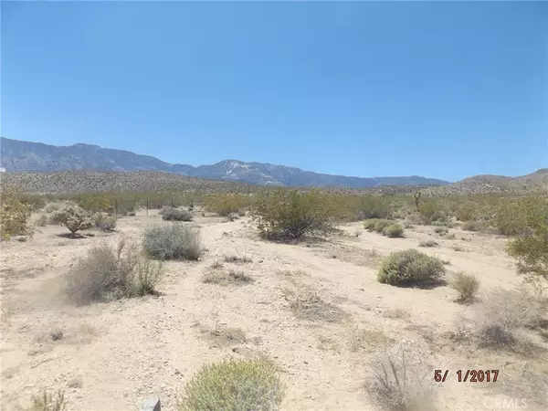 Lucerne Valley, CA,0 Azurite RD