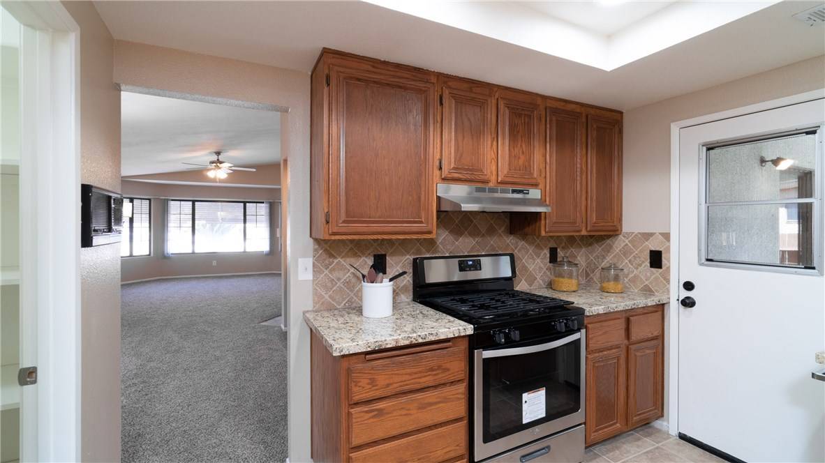 732 Via Casitas DR, Hemet, CA 92545