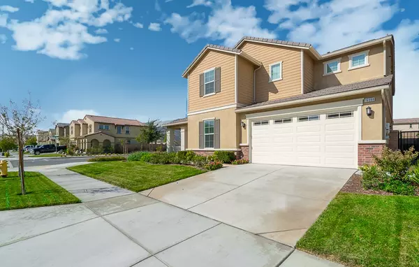 Fontana, CA 92336,16988 Schneider ST