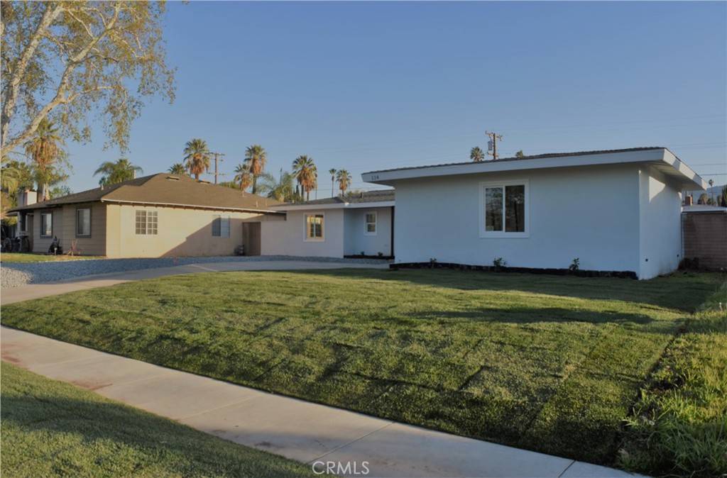 Corona, CA 92882,114 W Rancho RD