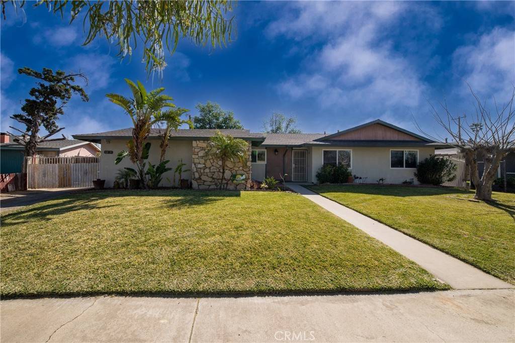1365 N Chestnut AVE, Rialto, CA 92376
