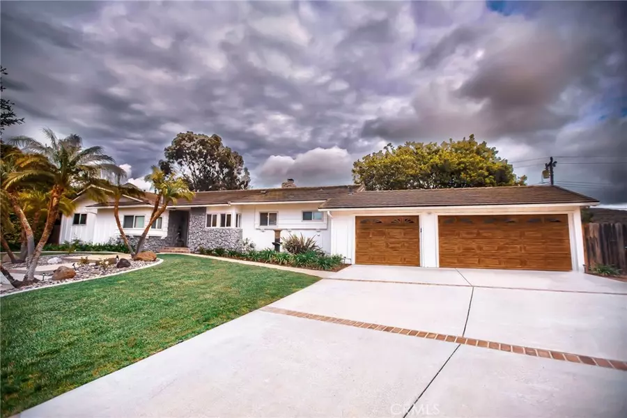 636 Camino Rojo, Thousand Oaks, CA 91360