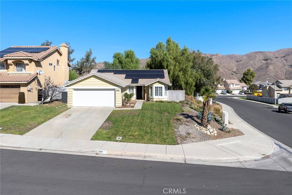 Corona, CA 92883,13118 Waterwheel DR