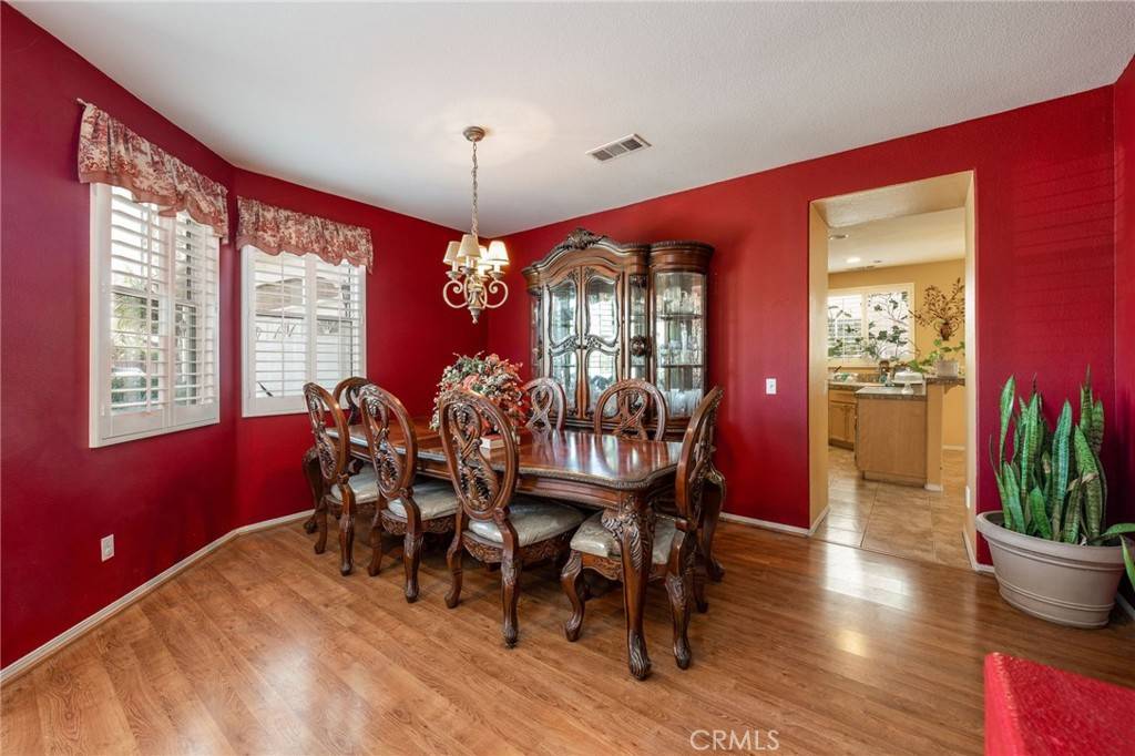 Eastvale, CA 91752,12327 Columbia LN