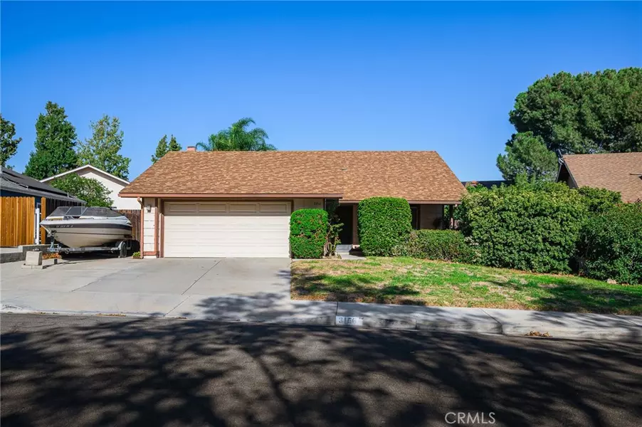 3156 Wysocki LN, Jurupa Valley, CA 91752