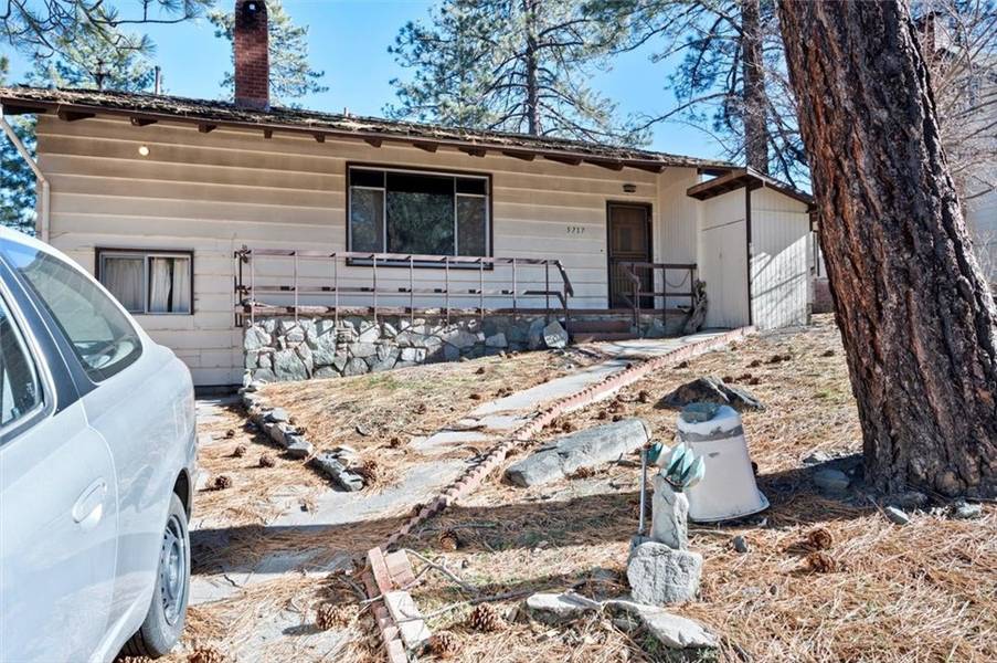 5717 Sheep Creek DR, Wrightwood, CA 92397