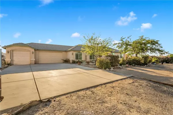 12008 Sierra Vista RD, Phelan, CA 92371