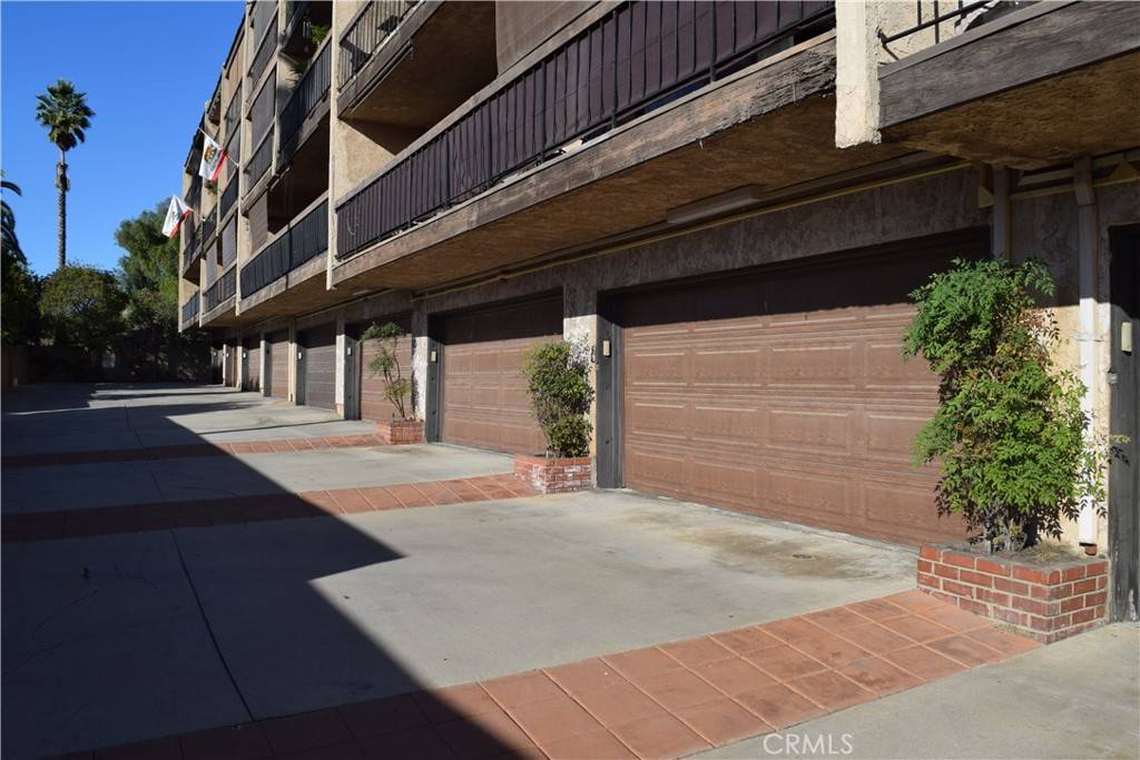 Signal Hill, CA 90755,2240 N Legion DR #207