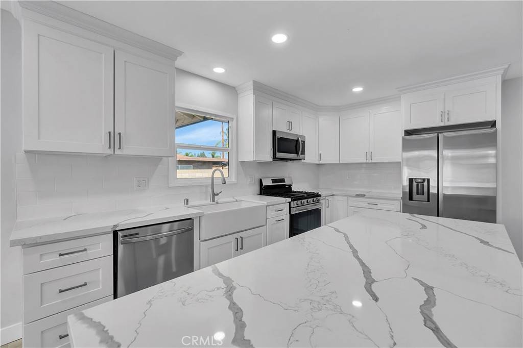 West Covina, CA 91790,1107 W Ituni ST
