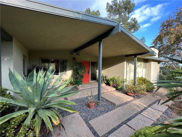 4690 Live Oak Canyon RD, La Verne, CA 91750