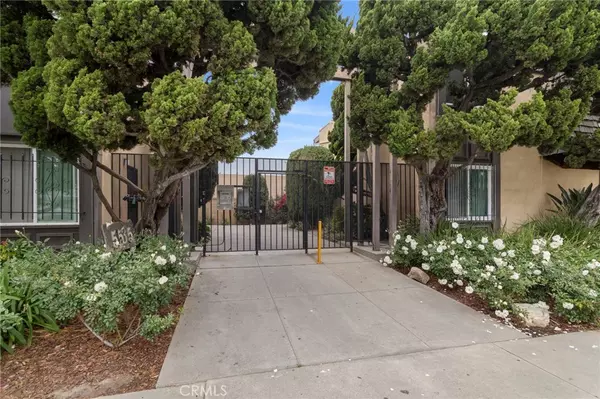 5535 Ackerfield AVE #8, Long Beach, CA 90805