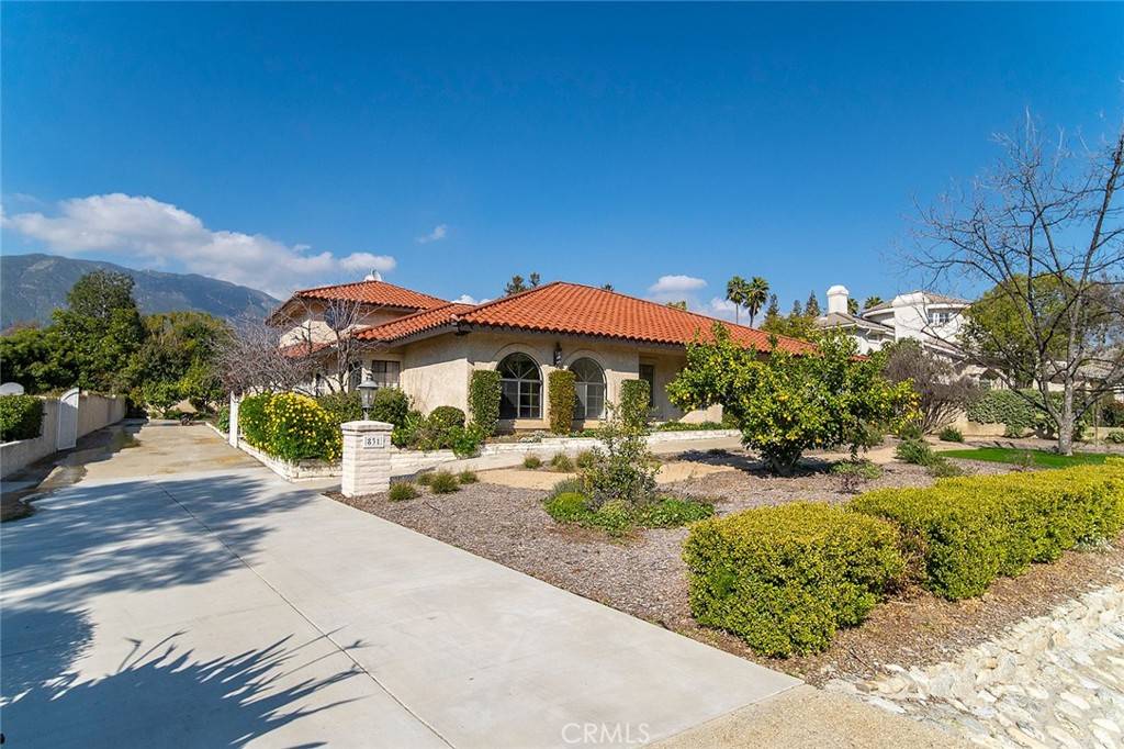 Claremont, CA 91711,831 Pomello DR