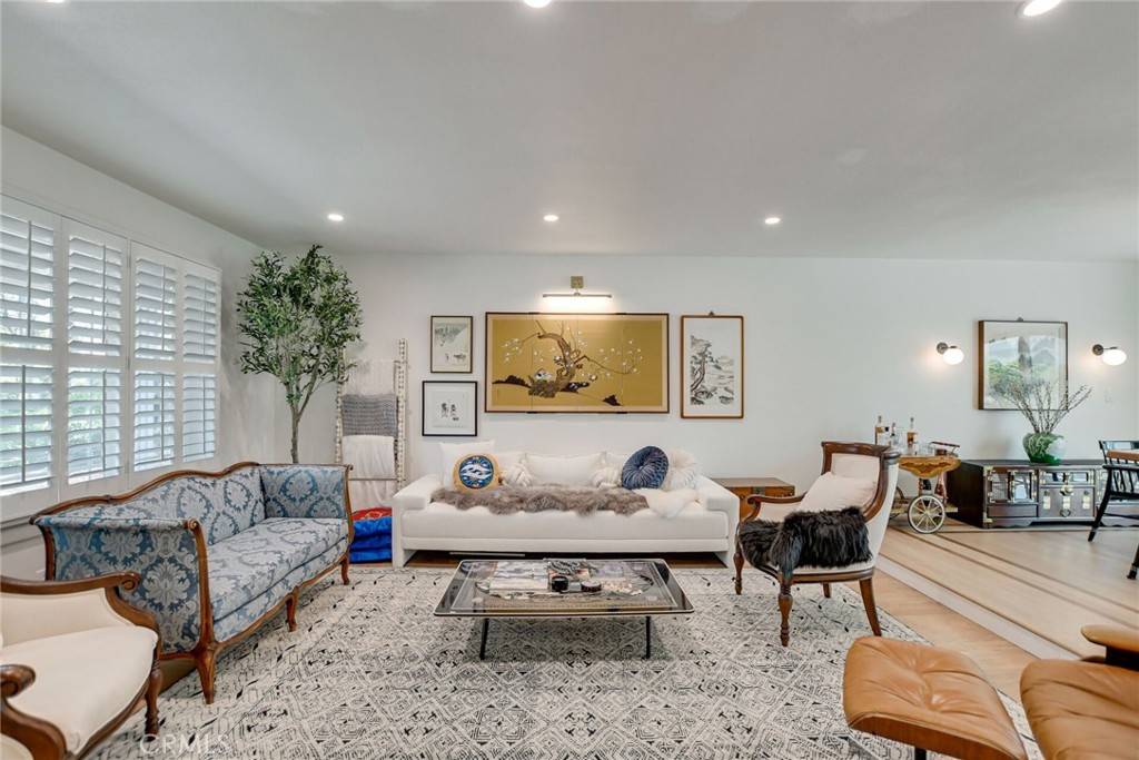 Claremont, CA 91711,2242 Grand AVE