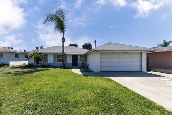 1774 E Mckinley AVE, Pomona, CA 91767