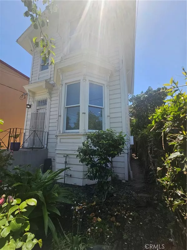 Oakland, CA 94607,1537 9th ST