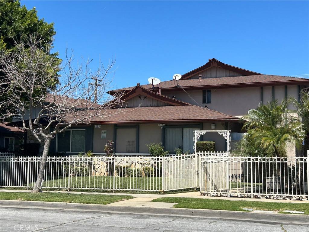 Covina, CA 91723,663 E Ruddock ST