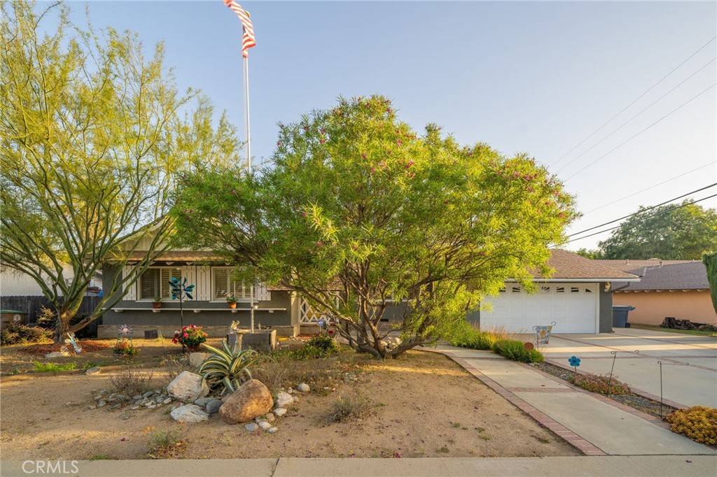 Claremont, CA 91711,464 Cinderella DR