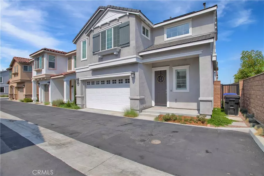 15185 Ridge LN #4, Fontana, CA 92336