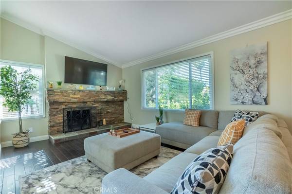 Yorba Linda, CA 92886,4564 Via De La