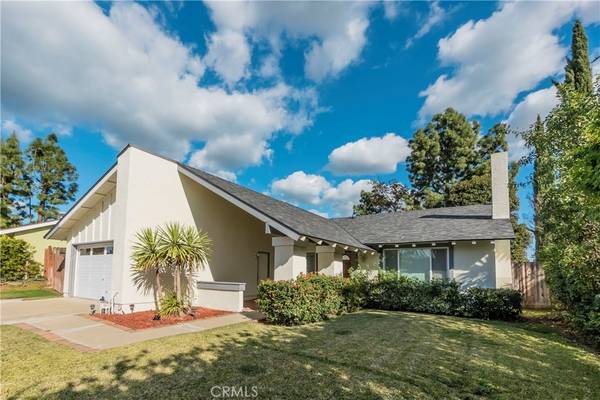 Yorba Linda, CA 92886,4564 Via De La