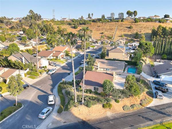 Yorba Linda, CA 92886,6111 Stonehurst